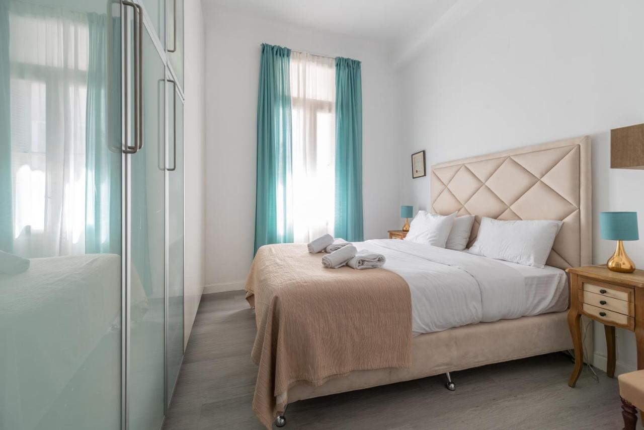 Apollonas Luxurious Apartments Athén Kültér fotó