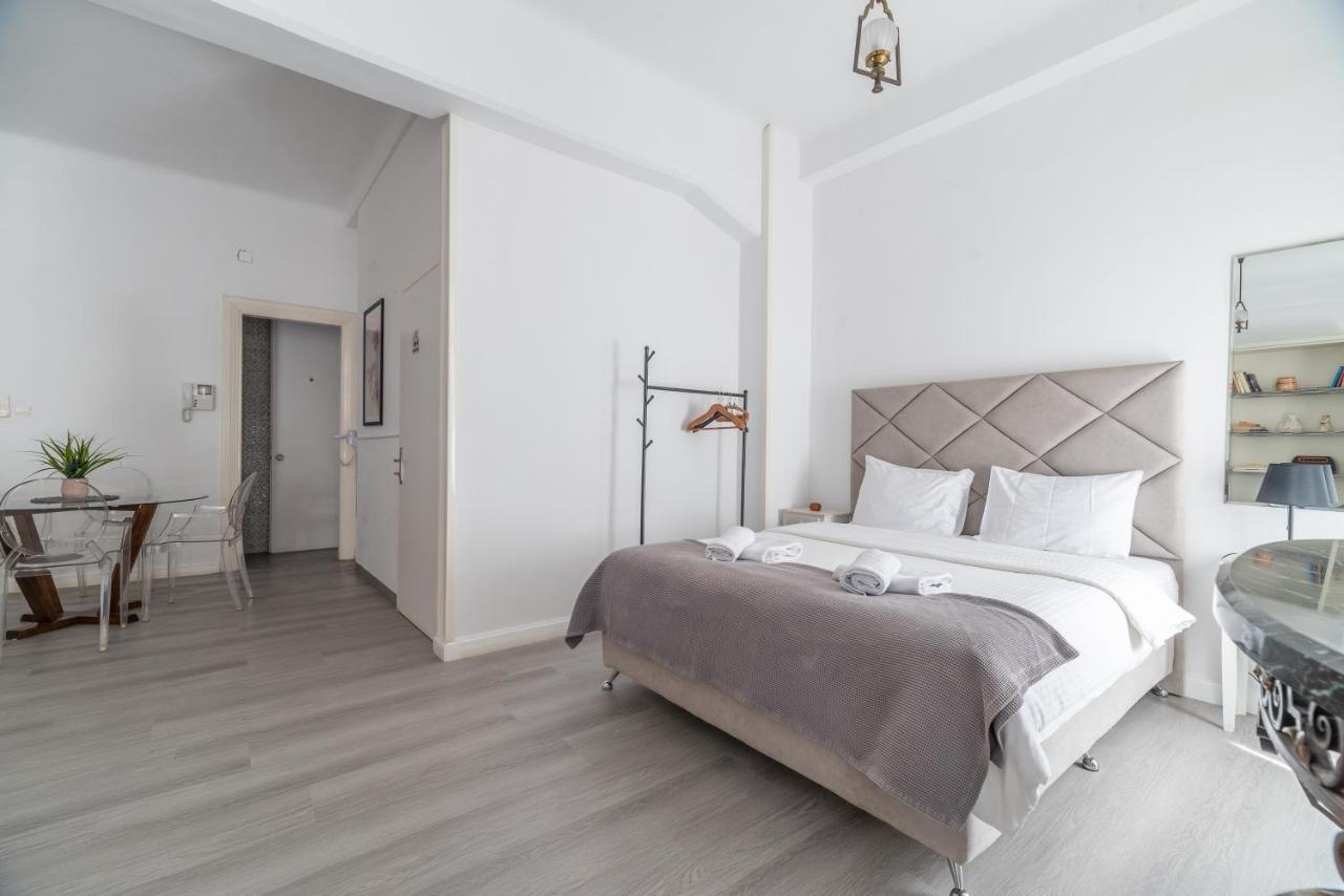 Apollonas Luxurious Apartments Athén Kültér fotó