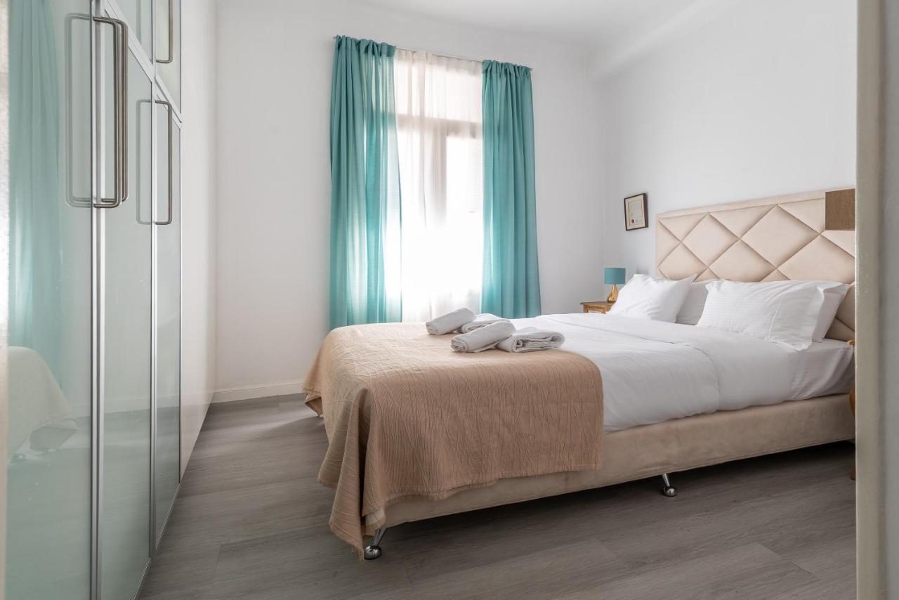 Apollonas Luxurious Apartments Athén Kültér fotó