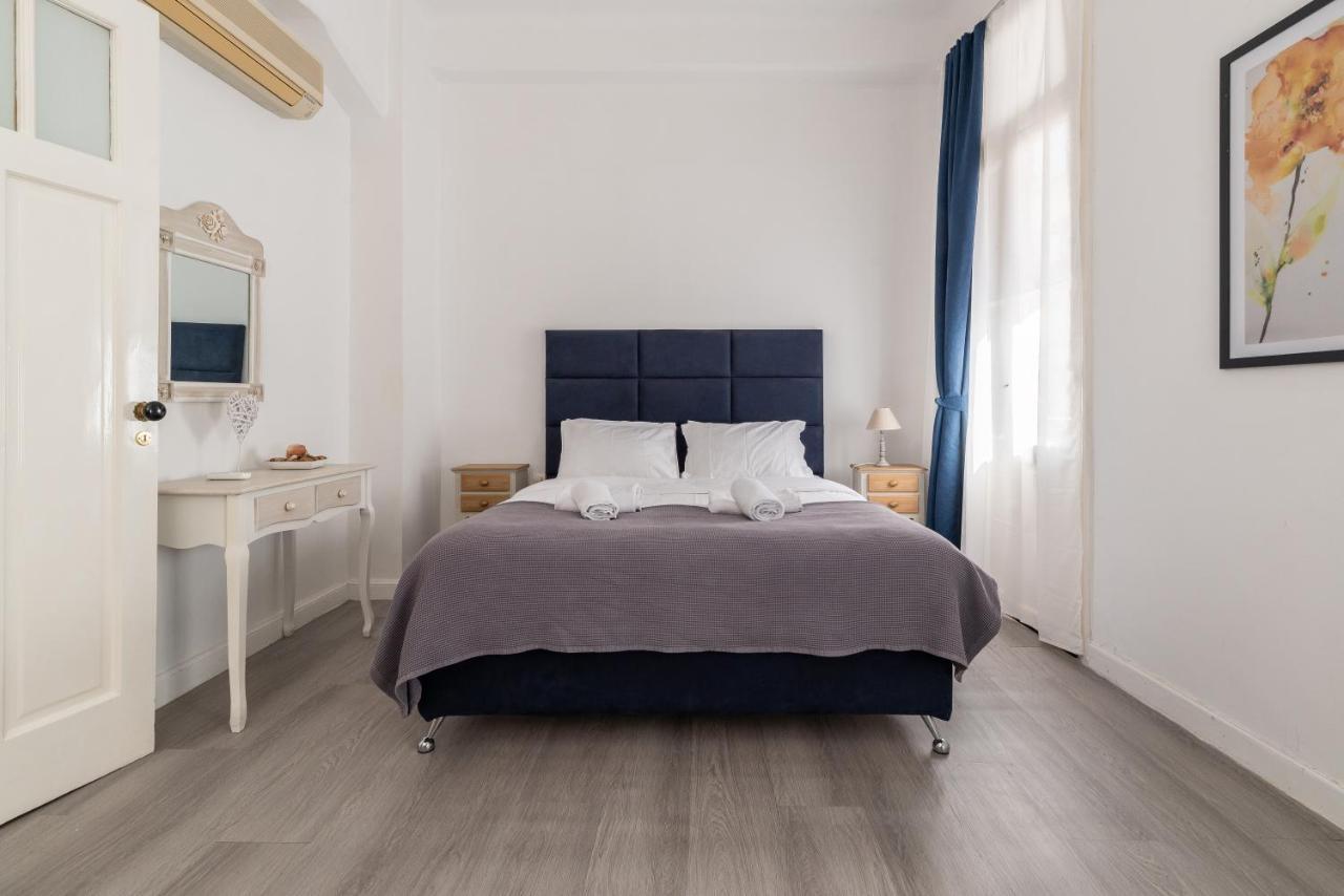Apollonas Luxurious Apartments Athén Kültér fotó